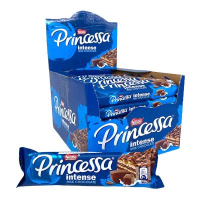 30x Princessa Intense Waffelriegel mit Milchschokolade 33g Nestle